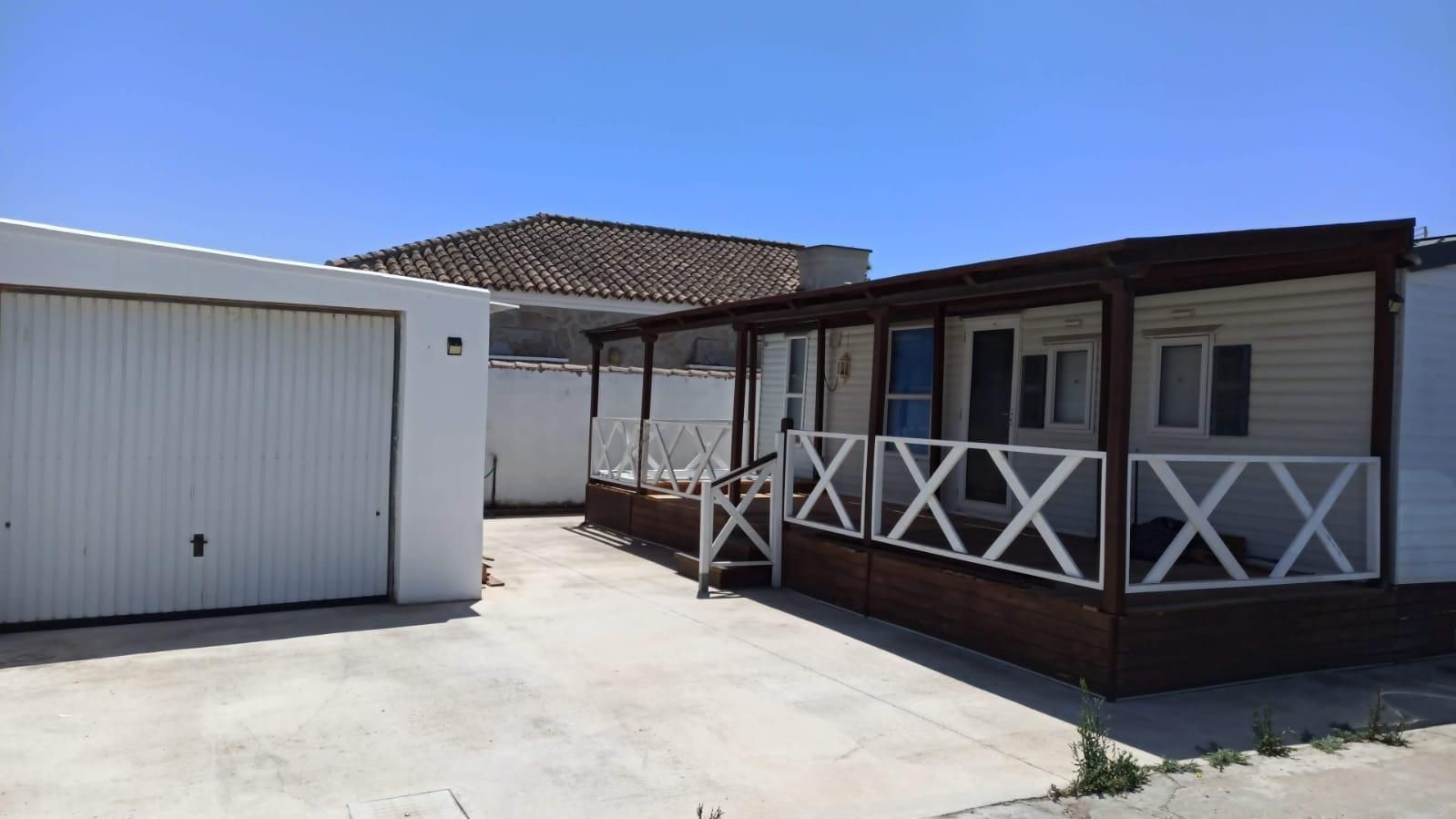 Exterior view of House or chalet for sale in Chiclana de la Frontera  with Air Conditioner