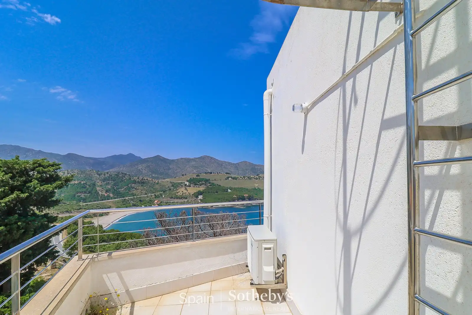 Balcony of Houses for sale in Llançà  with Air Conditioner, Heating and Private garden