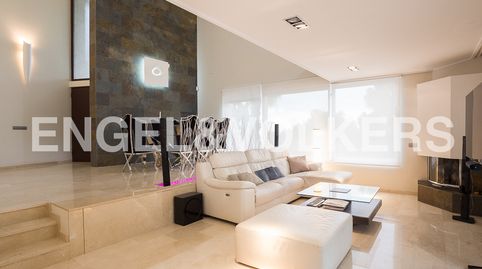 Extraordinaria vivienda con placas solares, imatge 5