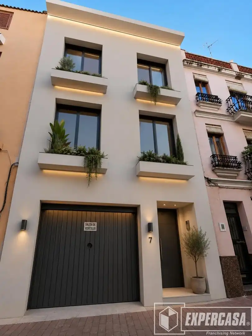 Casa aparellada en venda a Casc Urbà, imagen 30