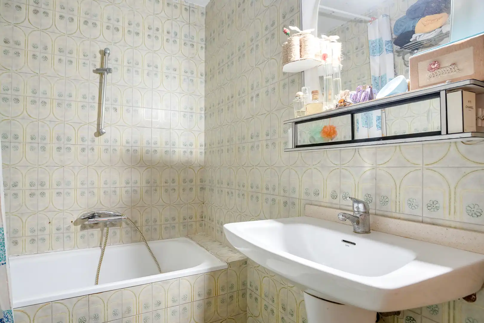 Baño de Piso en venta en Valencia con Amueblado