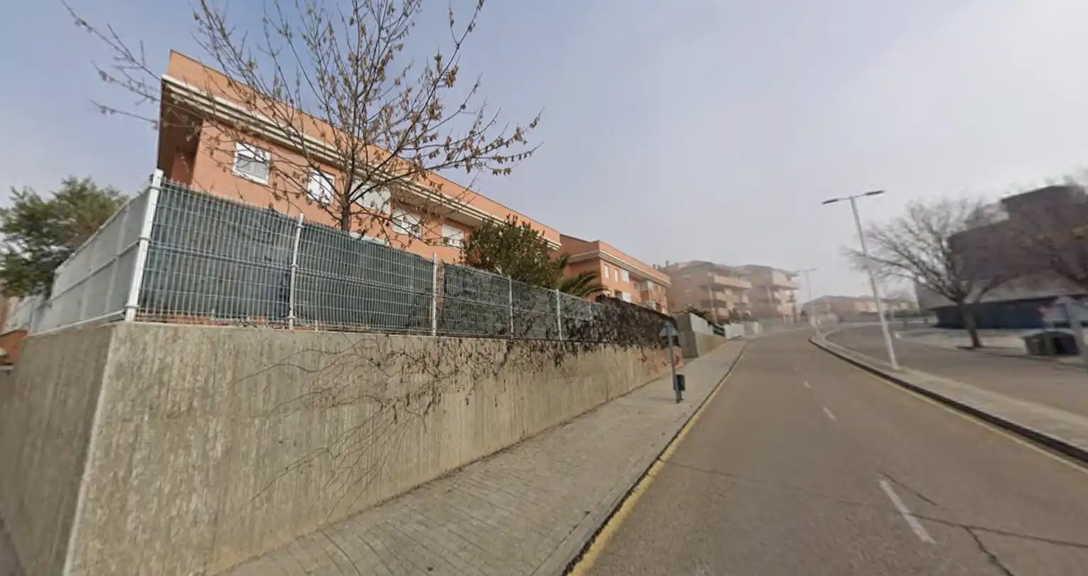 Vista exterior de Casa o xalet en venda en Toledo amb Traster