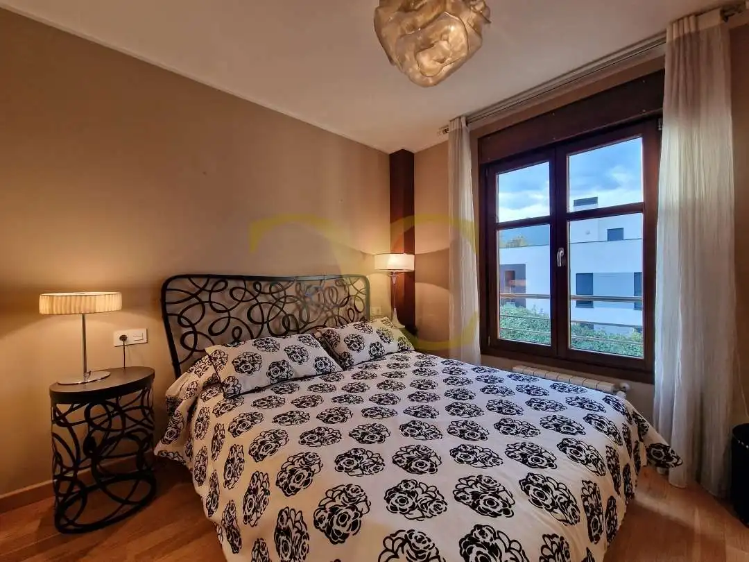 Dormitori de Casa o xalet en venda en Llanes amb Calefacció, Jardí privat i Terrassa
