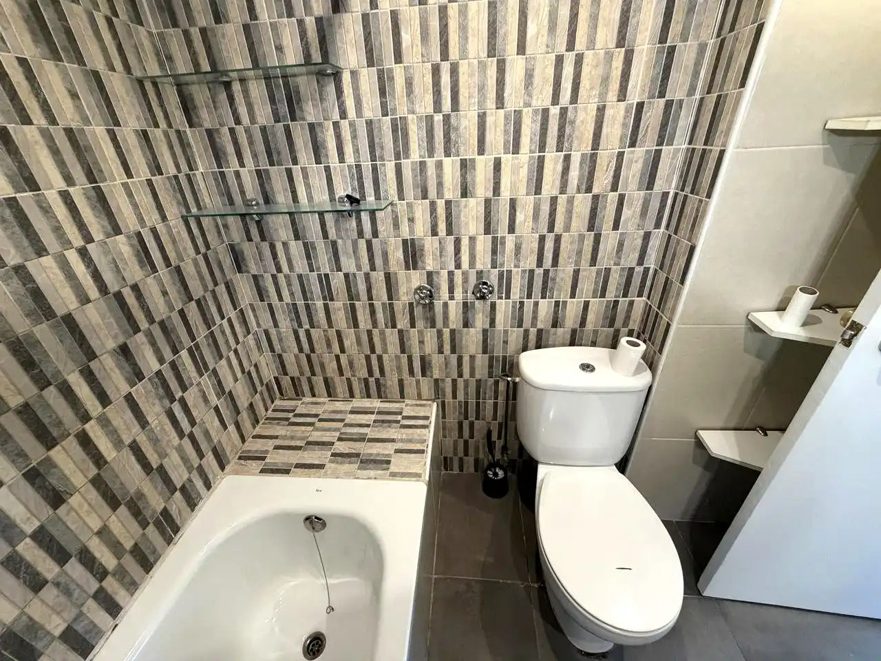 Baño de Piso de alquiler en  Logroño con Calefacción, Terraza y Amueblado