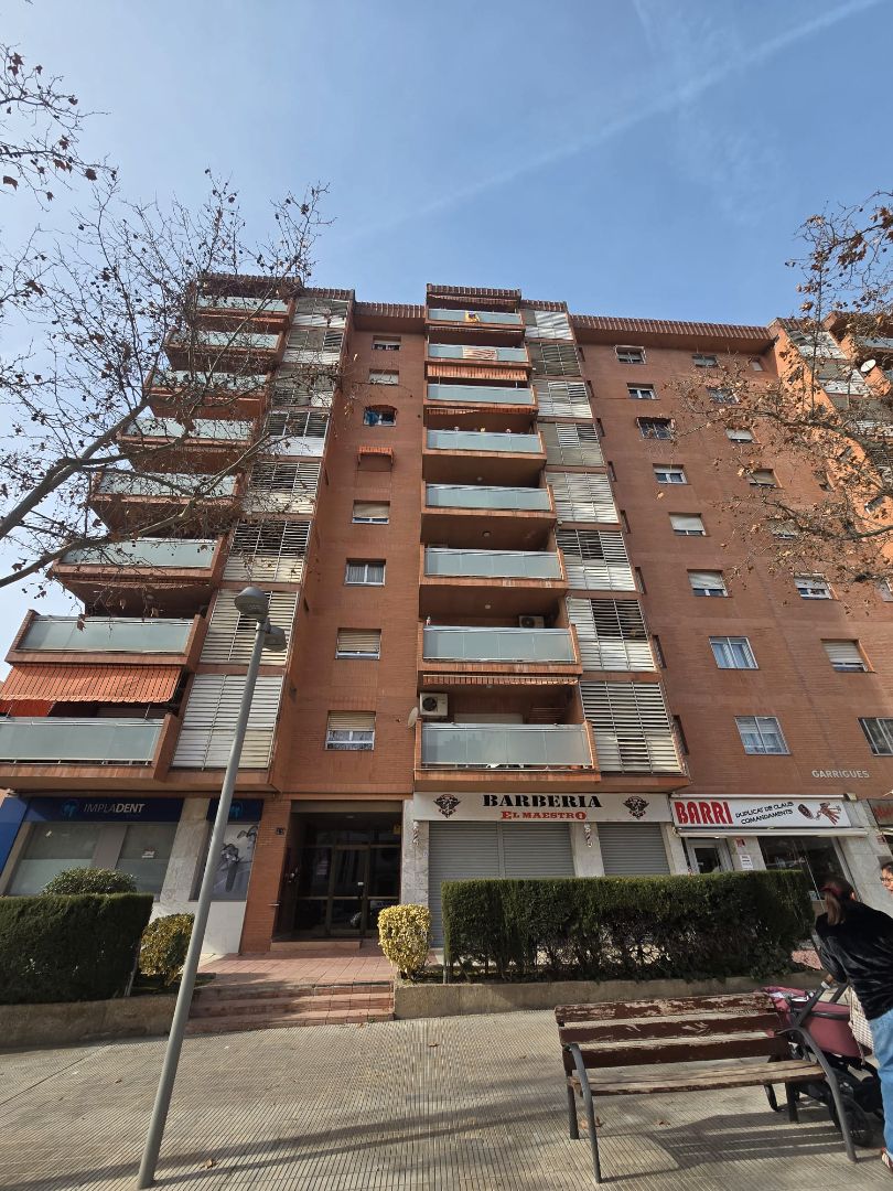 Exterior view of Flat for rent in  Lleida Capital  with Air Conditioner, Heating and Furnished