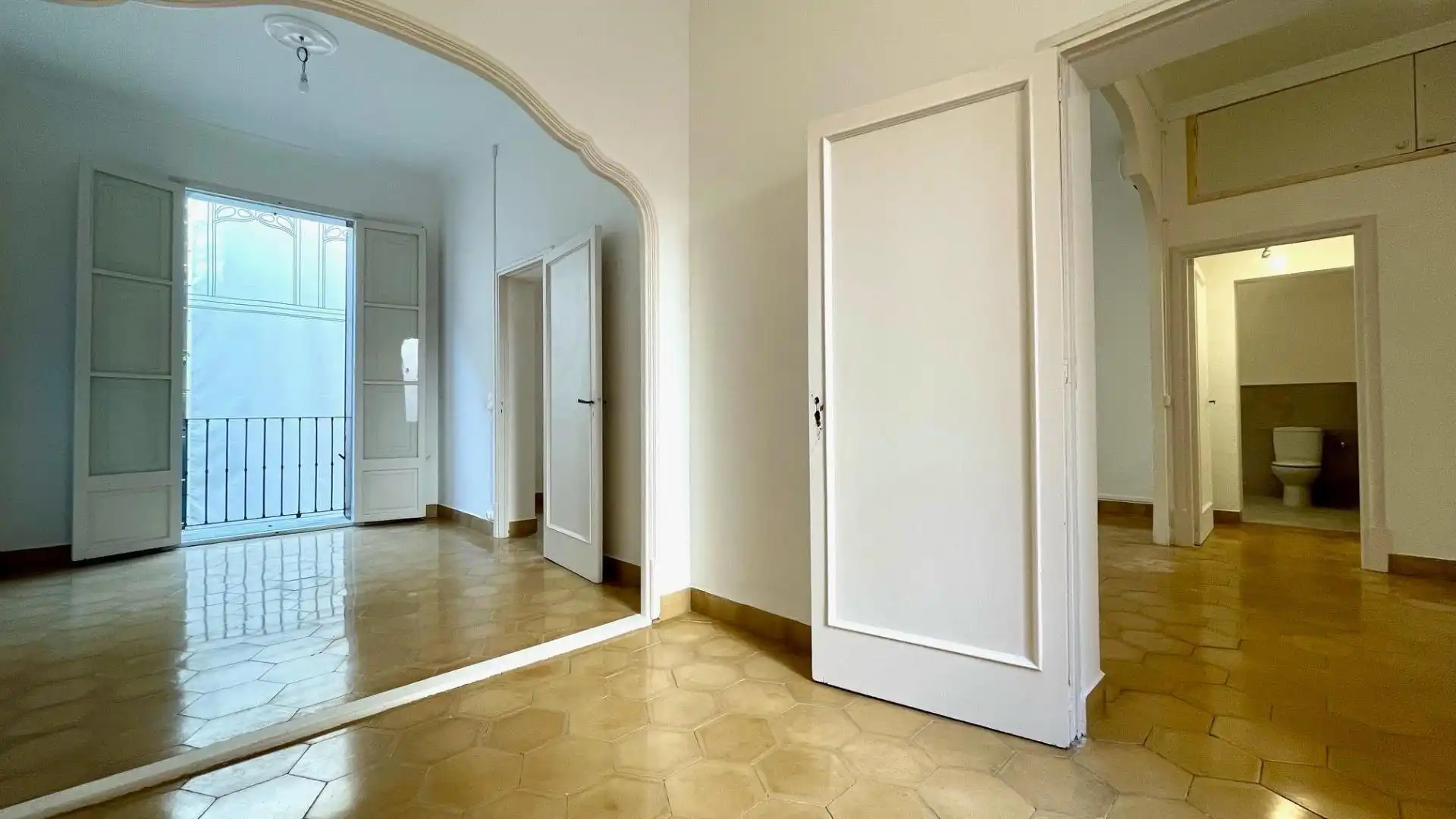 Flat for rent in  Palma de Mallorca  with Air Conditioner and Balcony