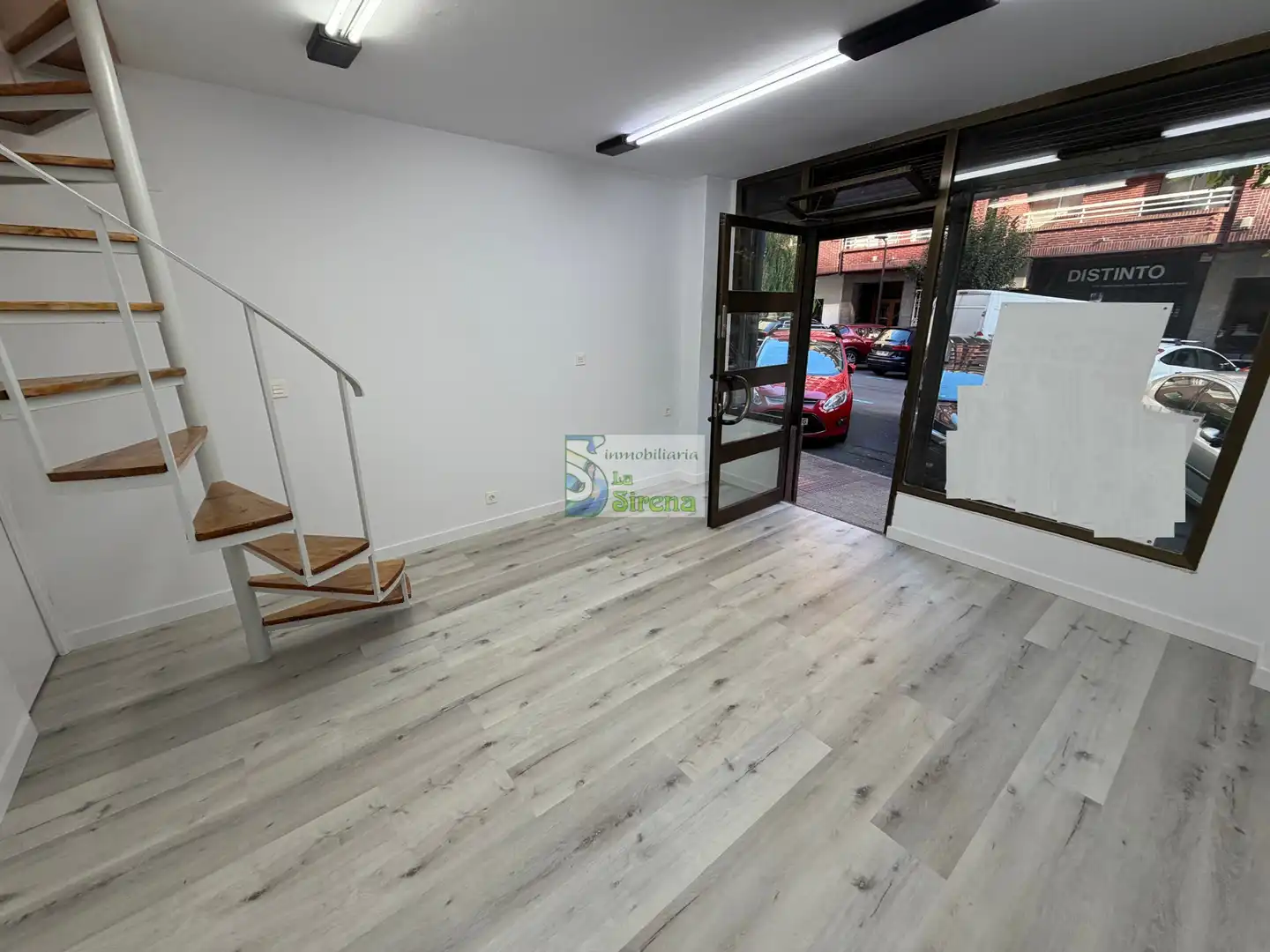 Locale commerciale in affitto a Calle Eladio Laredo 7, imagen 6