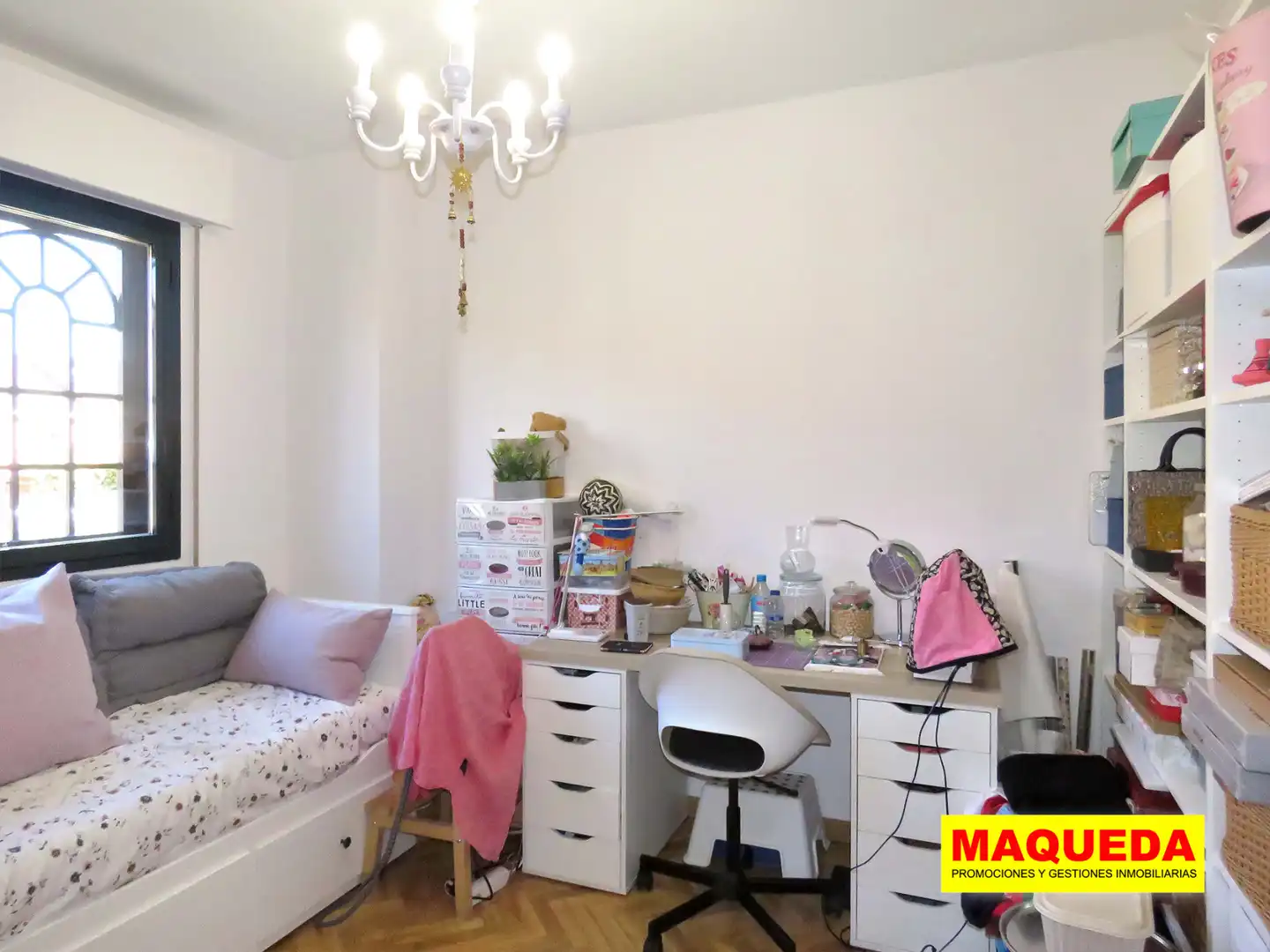 Dormitori de Casa adosada en venda en Alcorcón amb Aire condicionat, Calefacció i Jardí privat