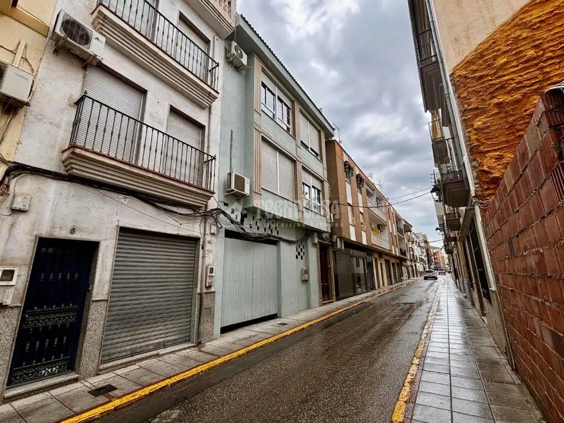 Vista exterior de Piso en venta en Jódar con Terraza