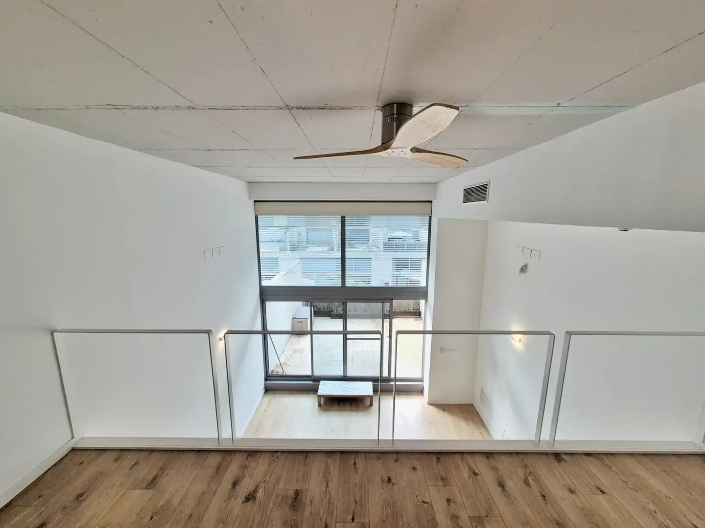 Wohnung zum Verkauf in Valencia mit Klimaanlage, Heizung und Terrasse