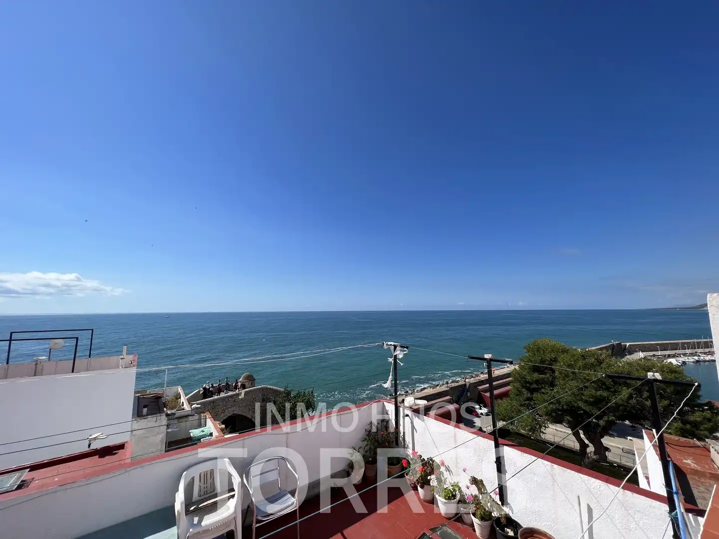 Vista exterior de Casa adosada en venta en Peñíscola / Peníscola con Terraza y Balcón