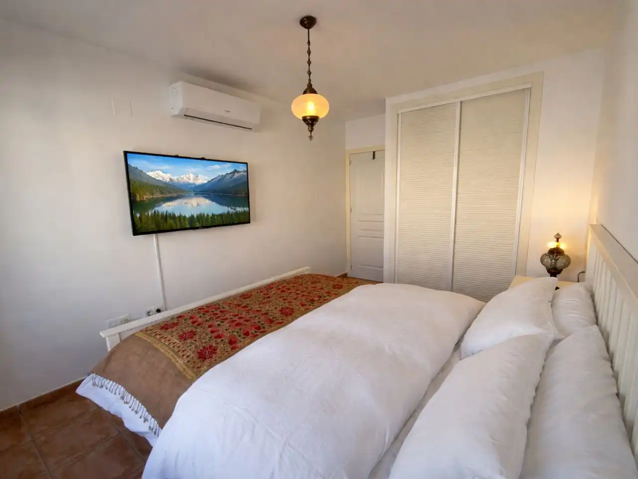 Schlafzimmer von Wohnung zur Miete in Vélez de Benaudalla mit Klimaanlage