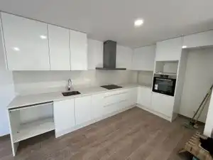 Casa con jardín en venta en Carrer Cadí, imagen 2