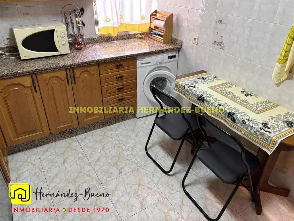 Cocina de Piso en venta en Salamanca con Calefacción, Trastero y Amueblado