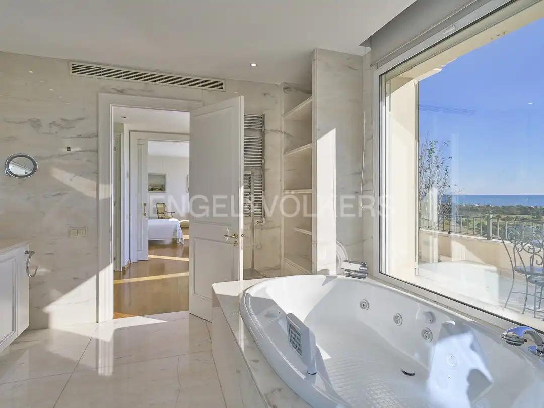 Bathroom of Country homes for sale in Sitges  with Air Conditioner, Heating and Private garden