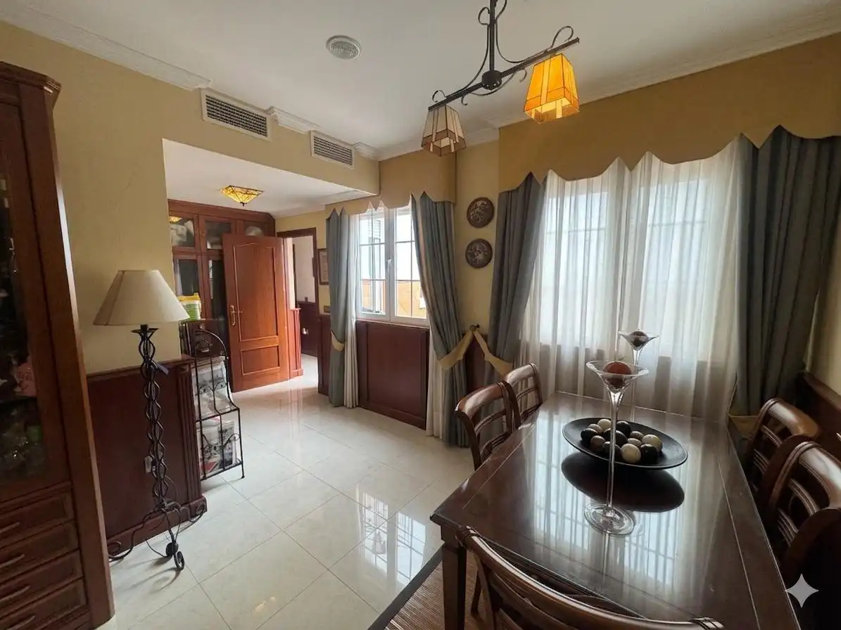 Comedor de Piso en venta en Lucena