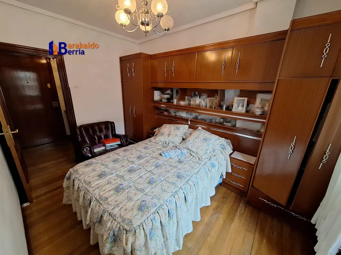 Habitación de Piso en venta en Barakaldo  con Trastero, Amueblado y Balcón