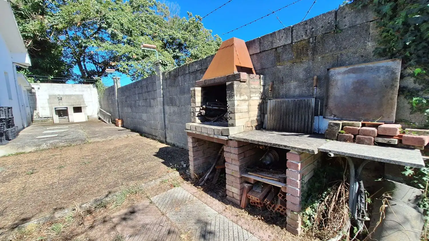 Finca rústica en venda a Las Regueras