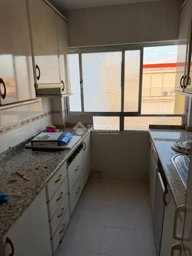 Kitchen of Flat for rent in Sevilla  with Terrace