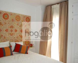 Bedroom of Flat to rent in  Sevilla Capital  with Air Conditioner, Terrace and Swimming Pool