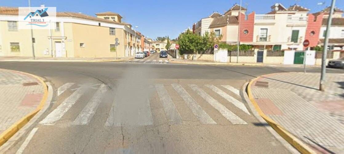 Exterior view of Single-family semi-detached for sale in Dos Hermanas  with Terrace and Balcony