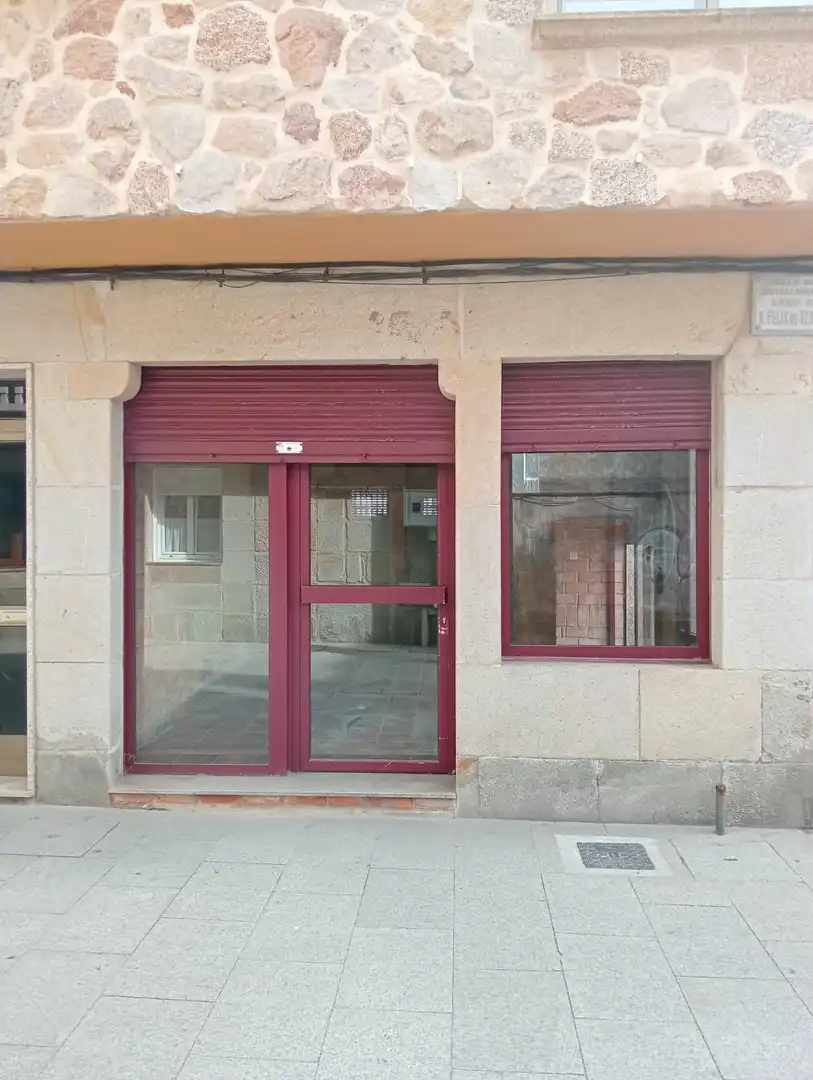 Business premises to rent in Coiro, imagen 9
