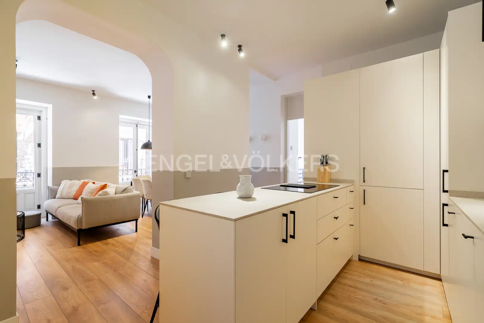 Kitchen of Flat for rent in Madrid  with Air Conditioner, Heating and Furnished