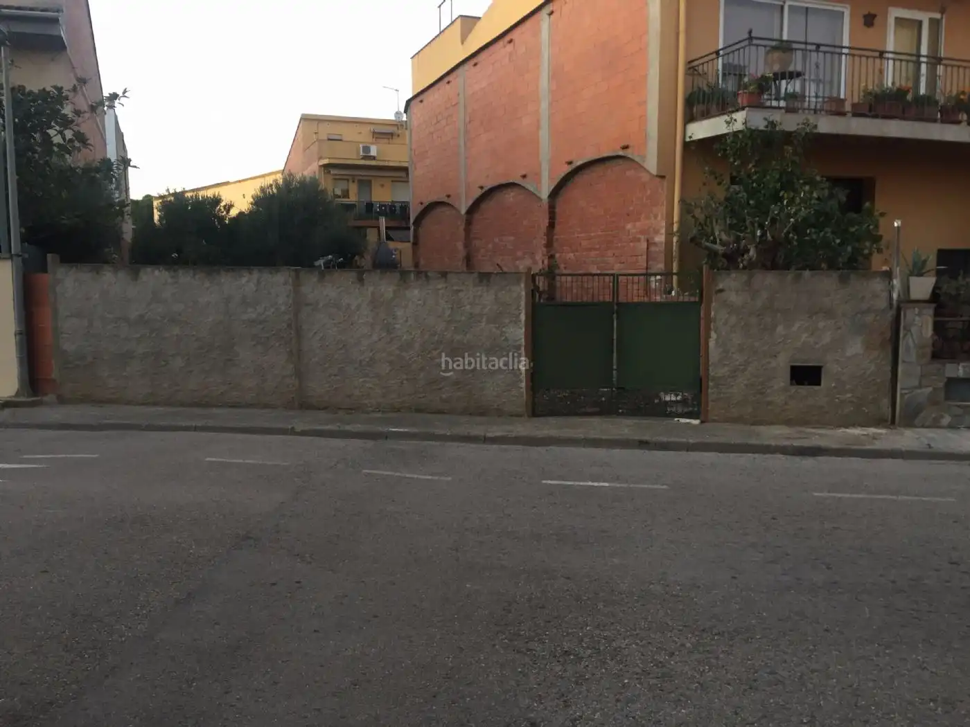 Wohnbaugrundstück zum Verkauf in Carrer Bàscara 36
