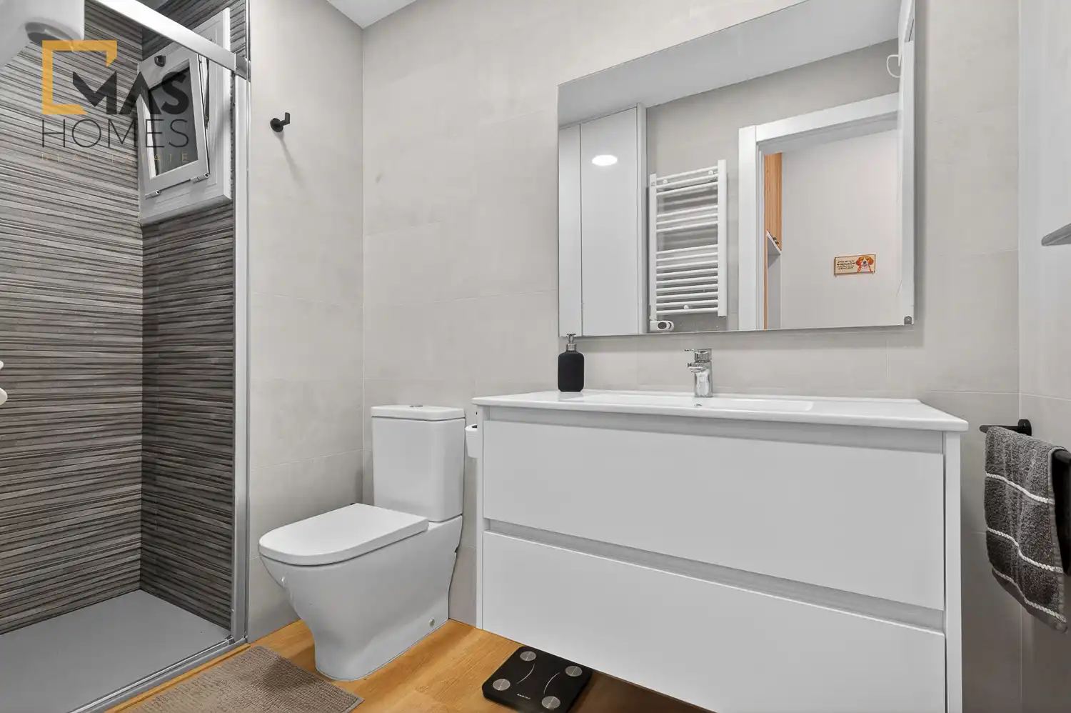 Badezimmer von Wohnung zum Verkauf in Sabadell mit Klimaanlage, Heizung und Terrasse