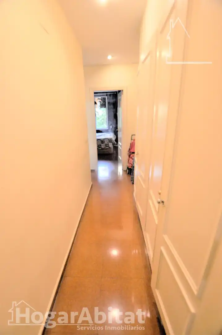 Flat for sale in Valencia  with Air Conditioner and Heating