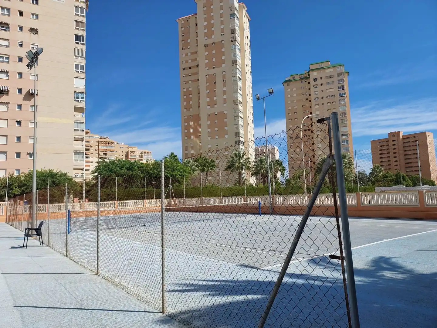 Exterior view of Flat for sale in El Campello  with Terrace, Furnished and Community pool