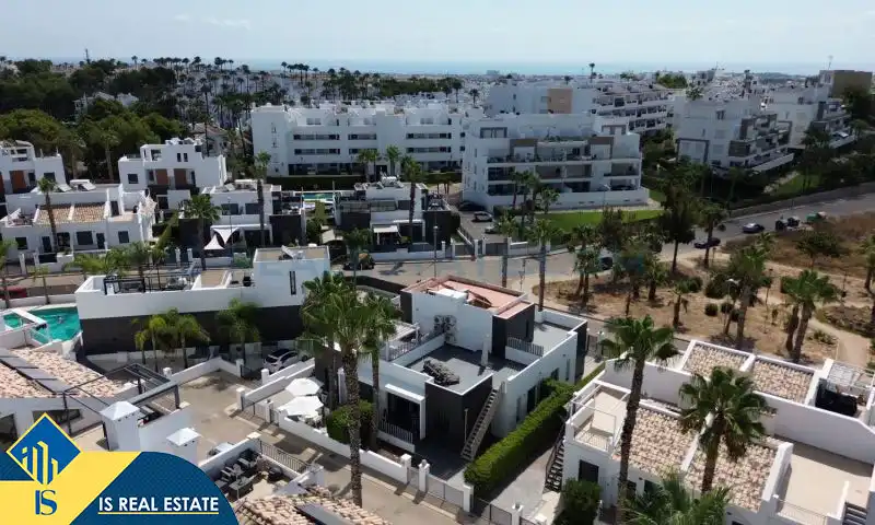 Detached house with pool for sale in Orihuela Costa, imagen 2