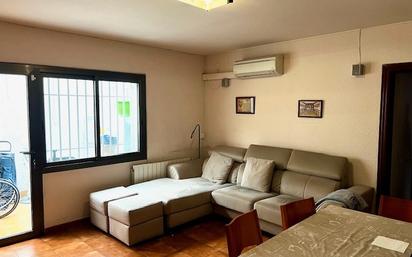 Living room of Flat for sale in Montcada i Reixac  with Air Conditioner and Heating