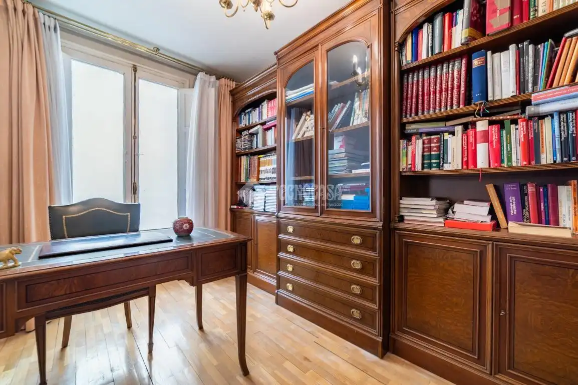 Schlafzimmer von Wohnung zum Verkauf in Madrid mit Parkett