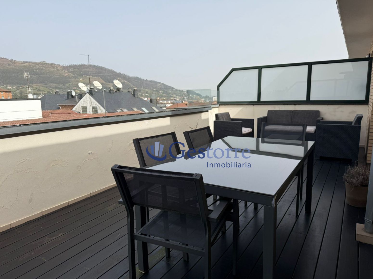 Ático de alquiler en Oviedo - Fuertes Acevedo, La Ería