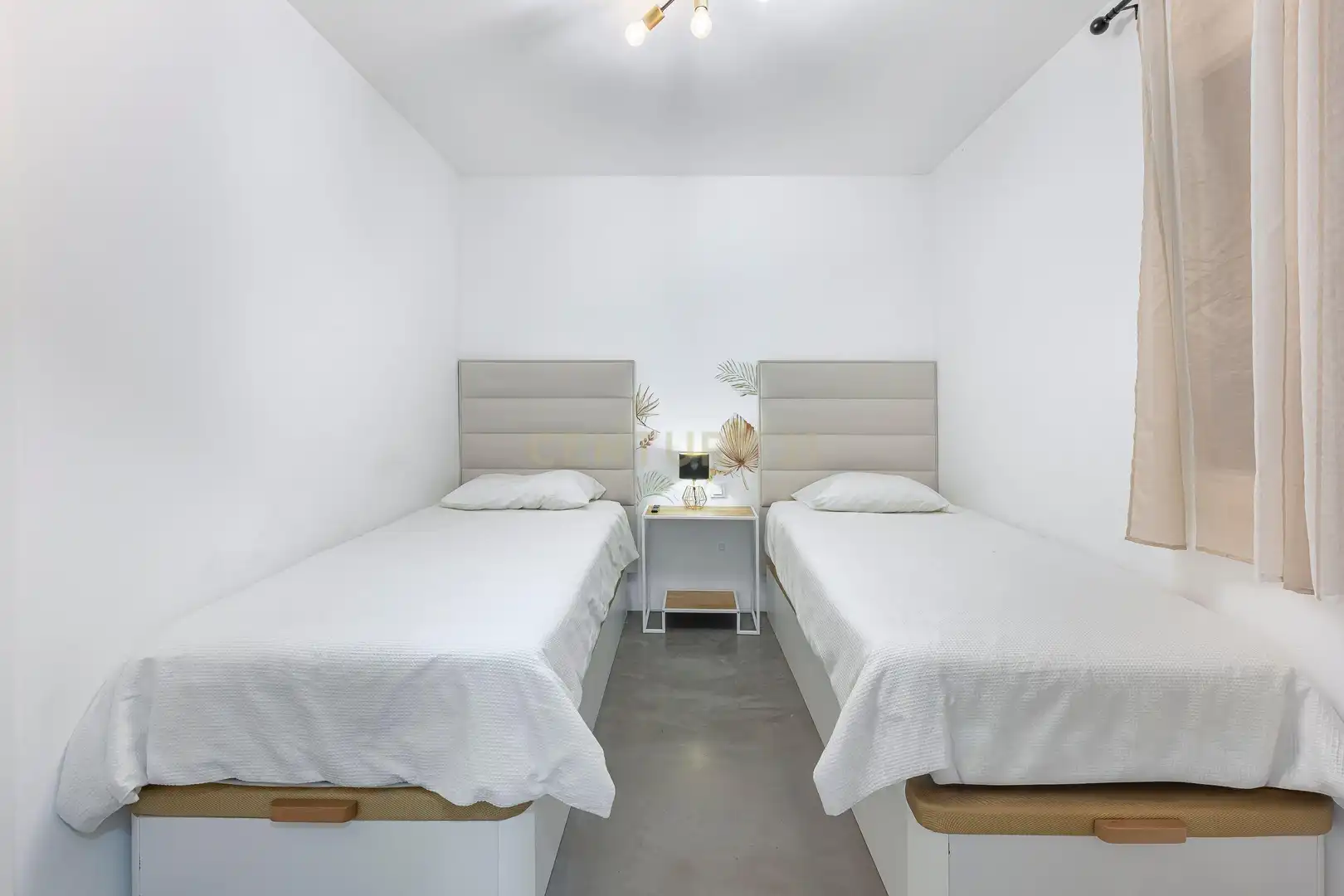 Habitación de Apartamento en venta en Marbella con Aire acondicionado, Trastero y Piscina