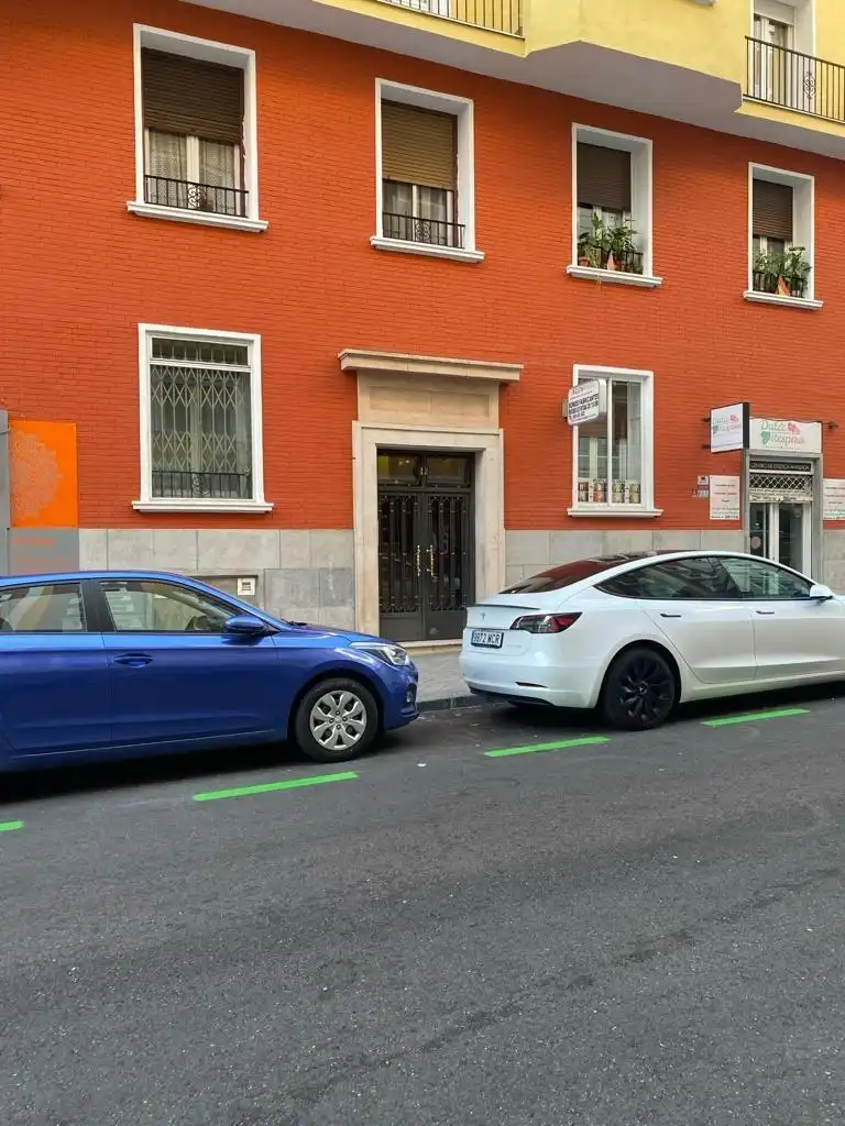Aparcament de Apartament de lloguer en Madrid amb Aire condicionat, Calefacció i Parquet