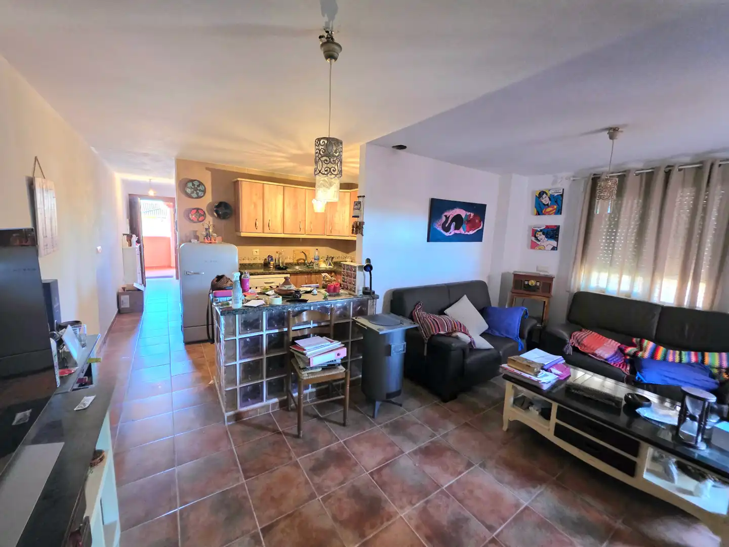 Sala d'estar de Dúplex en venda en Algeciras amb Terrassa, Traster i Piscina comunitària