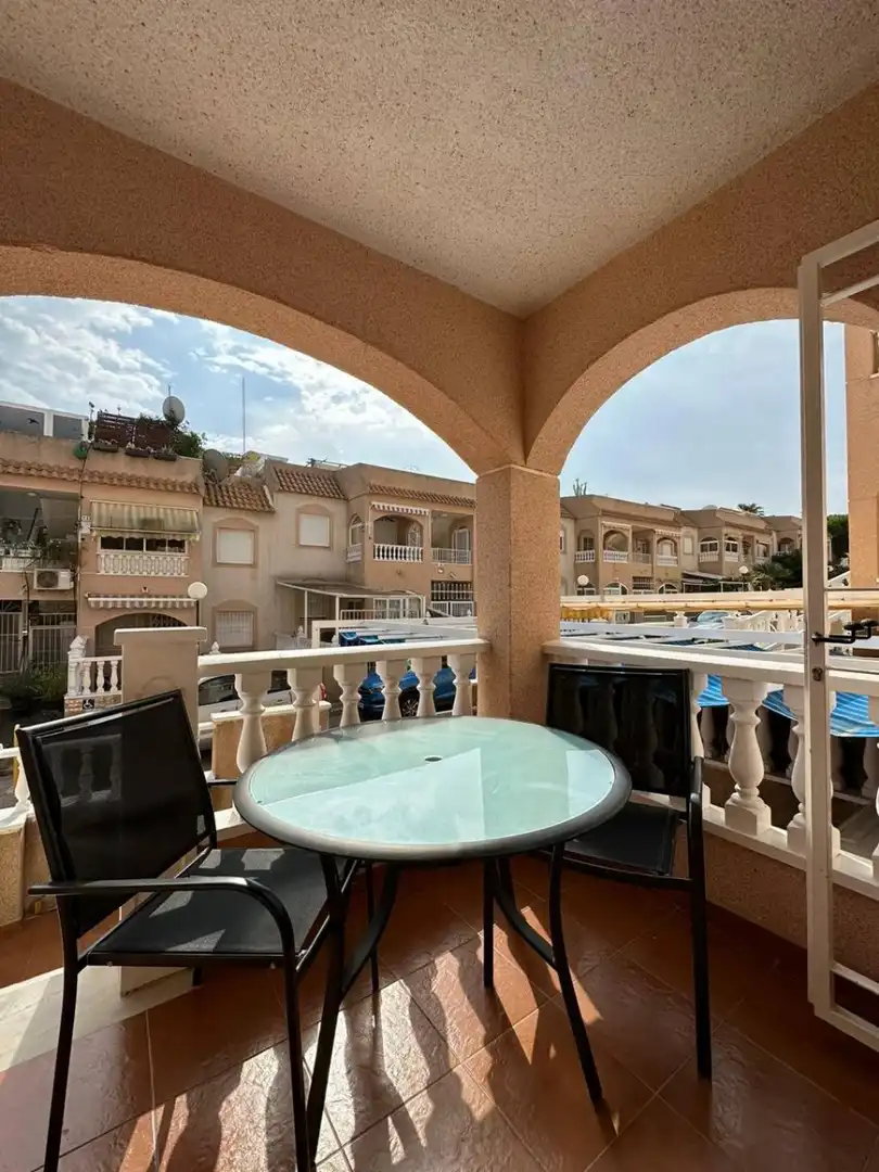 Terraza de Planta baja de alquiler en Torrevieja con Aire acondicionado, Calefacción y Jardín privado