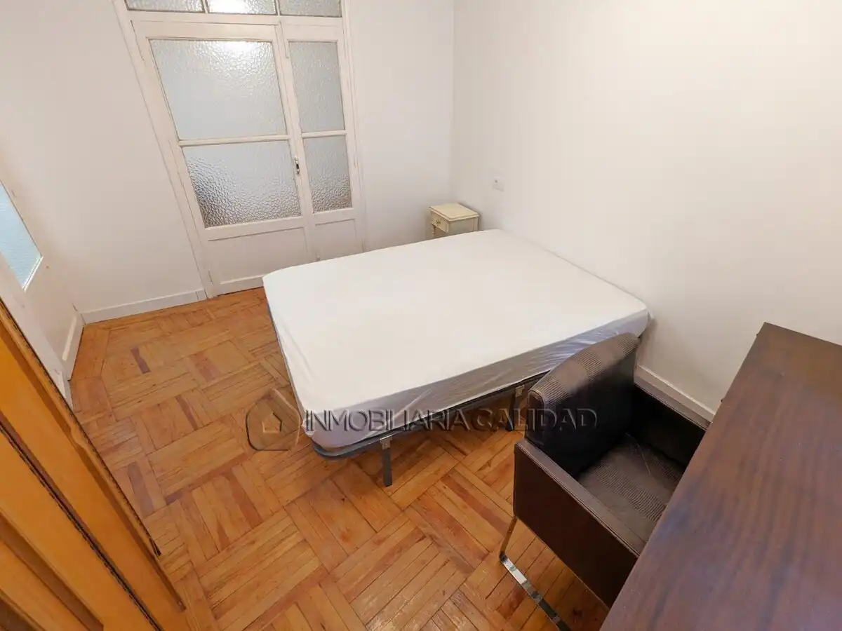 Habitación de Piso de alquiler en Burgos con Calefacción y Amueblado
