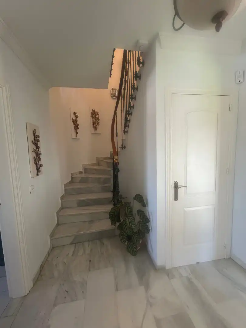 Casa adosada en venda en Alhaurín de la Torre amb Aire condicionat, Jardí privat i Terrassa