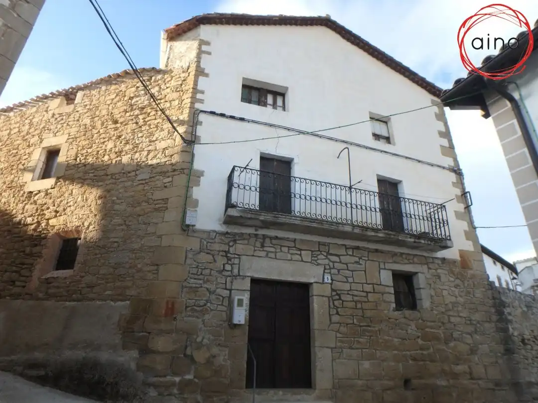 Vista exterior de Casa o chalet en venta en Guesálaz / Gesalatz con Balcón