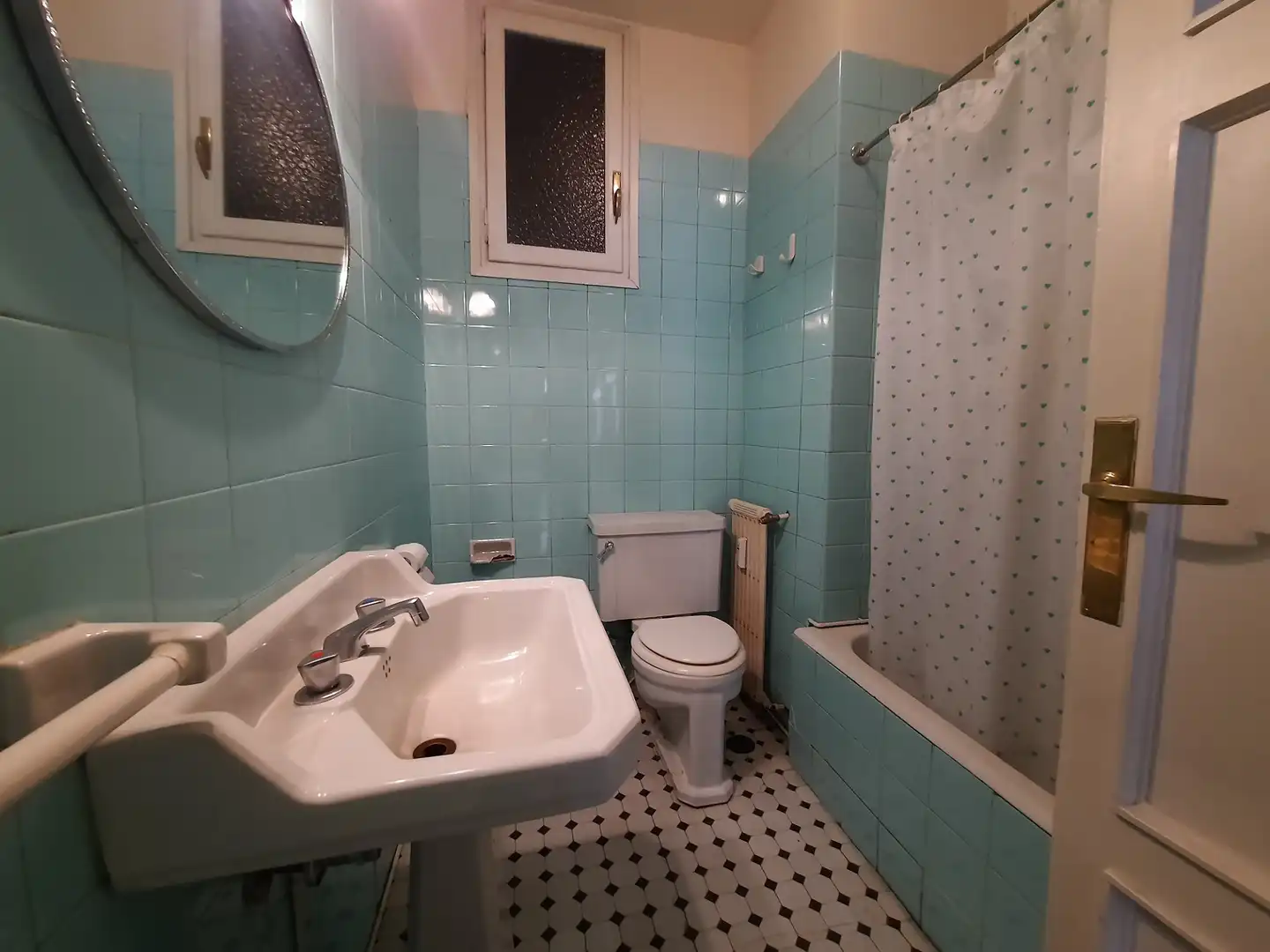Badezimmer von Wohnung zum Verkauf in Madrid mit Heizung, Parkett und Terrasse