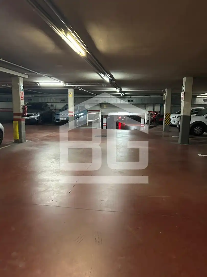 Parkplatz von Garage zur Miete in Sant Miquel