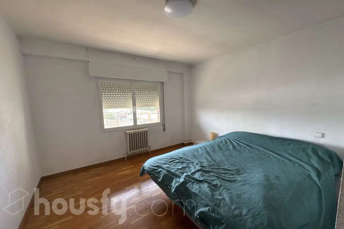 Habitación de Piso de alquiler en Torrejón de Ardoz con Calefacción, Parquet y Terraza