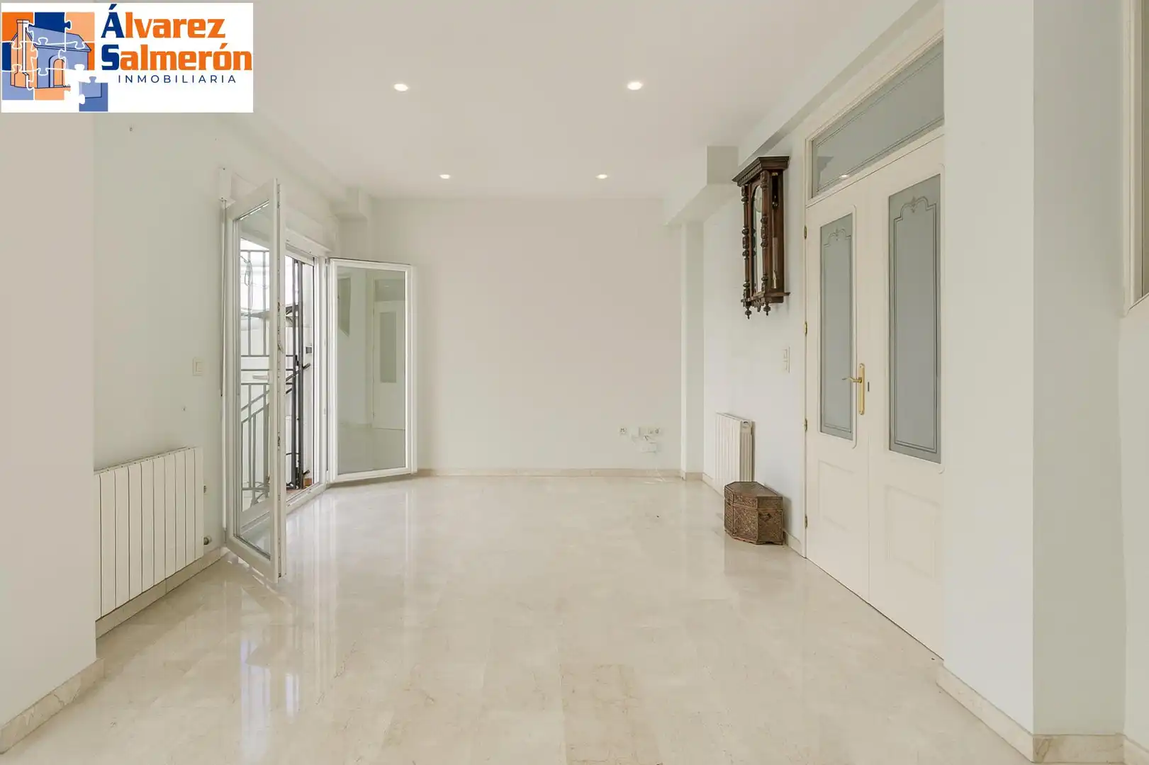 Casa adosada en venta en Armilla con Calefacción y Terraza