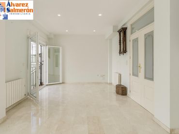 Casa a schiera in vendita a Calle Calle Hipócrates