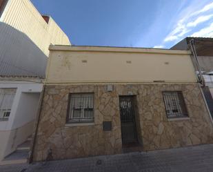 Exterior view of Single-family semi-detached for sale in Sabadell