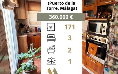 Exterior view of Single-family semi-detached for sale in Málaga Capital  with Air Conditioner, Swimming Pool and Furnished