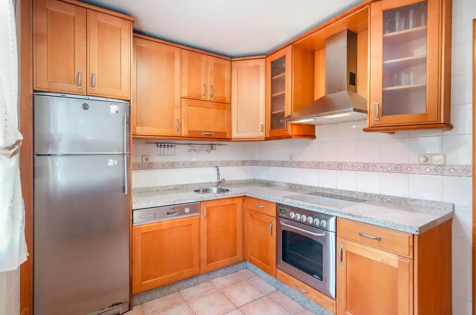 Cocina de Casa o chalet en venta en Oviedo  con Calefacción, Jardín privado y Terraza